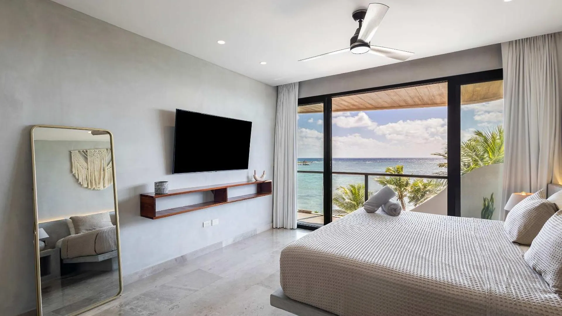 Nyaraló Luxury Oceanfront Residence - Tulum Mexico