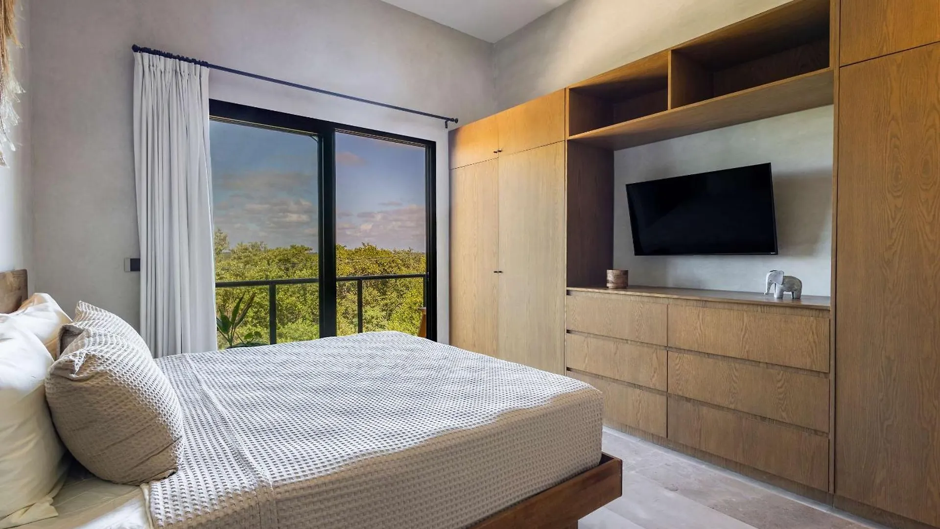 Luxury Oceanfront Residence - Tulum Mexico