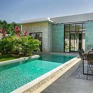 Casa Lou, Large House And Pool, Beach Club Access Сasa de vacaciones